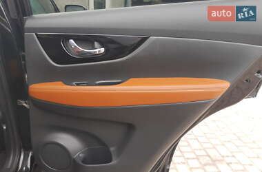 Внедорожник / Кроссовер Nissan Rogue 2019 в 