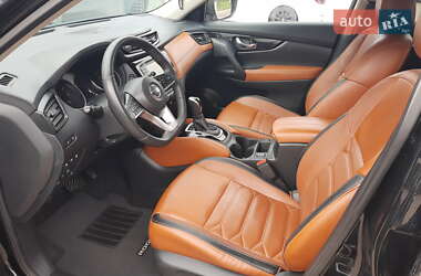 Внедорожник / Кроссовер Nissan Rogue 2019 в 