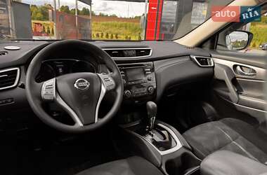 Позашляховик / Кросовер Nissan Rogue 2015 в 