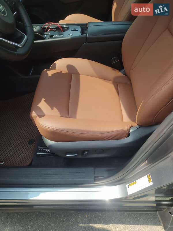 Внедорожник / Кроссовер Nissan Rogue 2021 в Киеве