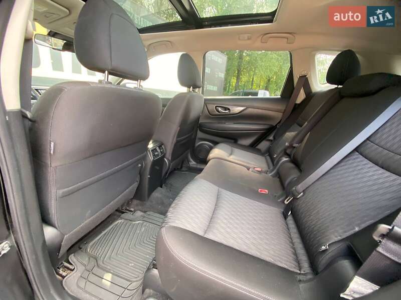 Внедорожник / Кроссовер Nissan Rogue 2018 в Хмельницком