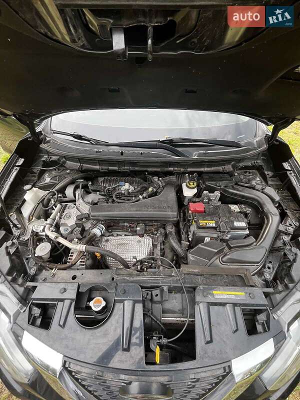 Позашляховик / Кросовер Nissan Rogue 2018 в Полтаві