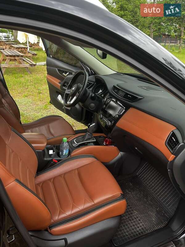 Позашляховик / Кросовер Nissan Rogue 2018 в Полтаві