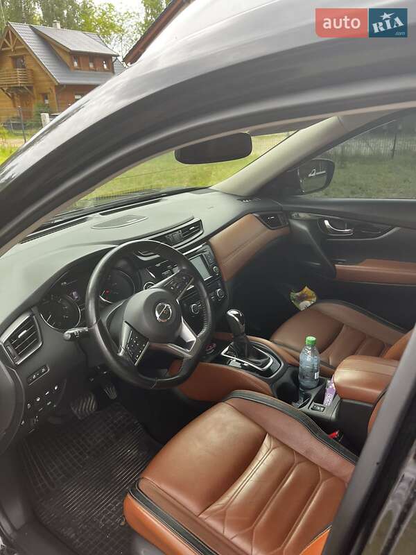 Позашляховик / Кросовер Nissan Rogue 2018 в Полтаві