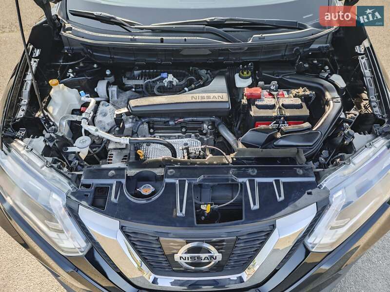 Позашляховик / Кросовер Nissan Rogue 2017 в Одесі