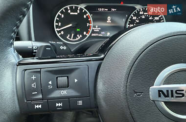 Позашляховик / Кросовер Nissan Rogue 2021 в 