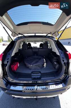 Позашляховик / Кросовер Nissan Rogue 2017 в 