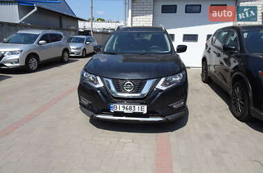 Внедорожник / Кроссовер Nissan Rogue 2018 в Полтаве