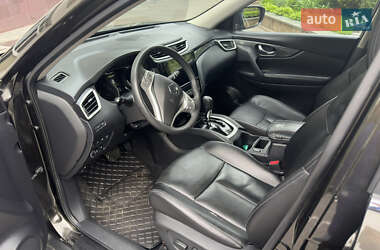 Позашляховик / Кросовер Nissan Rogue 2016 в 