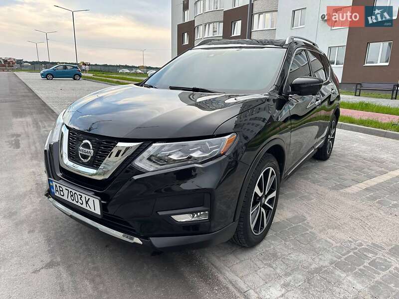 Позашляховик / Кросовер Nissan Rogue 2017 в Вінниці