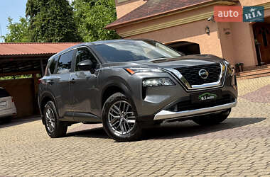 Внедорожник / Кроссовер Nissan Rogue 2021 в 