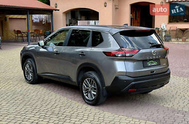 Внедорожник / Кроссовер Nissan Rogue 2021 в 