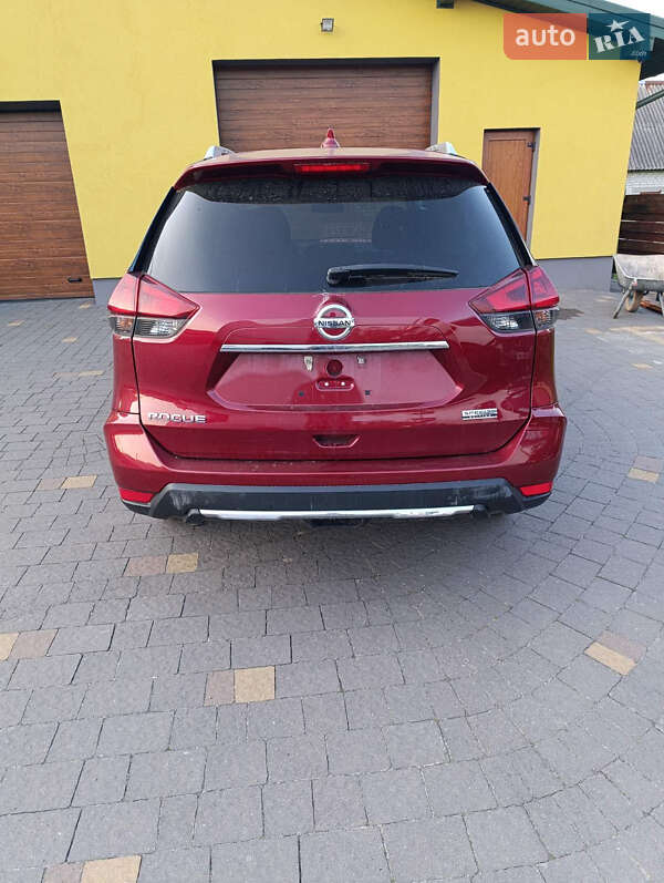 Внедорожник / Кроссовер Nissan Rogue 2020 в Львове