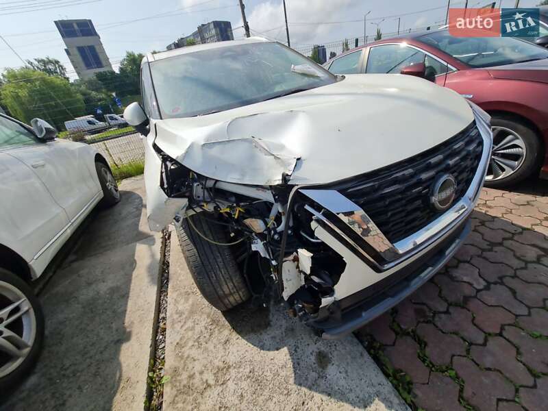 Внедорожник / Кроссовер Nissan Rogue 2023 в Киеве