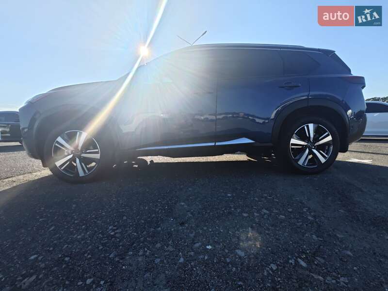 Внедорожник / Кроссовер Nissan Rogue 2022 в Харькове