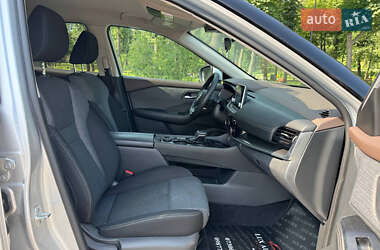 Внедорожник / Кроссовер Nissan Rogue 2021 в 
