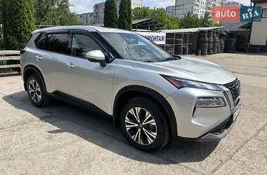 Внедорожник / Кроссовер Nissan Rogue 2021 в 