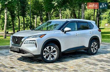 Внедорожник / Кроссовер Nissan Rogue 2021 в 