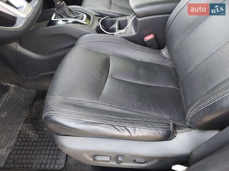 Внедорожник / Кроссовер Nissan Rogue 2019 в Киеве