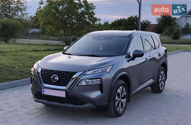 Внедорожник / Кроссовер Nissan Rogue 2021 в Киеве