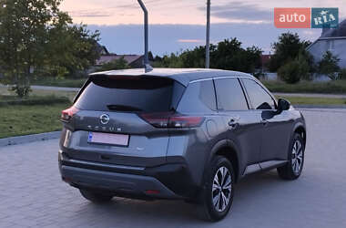 Внедорожник / Кроссовер Nissan Rogue 2021 в 