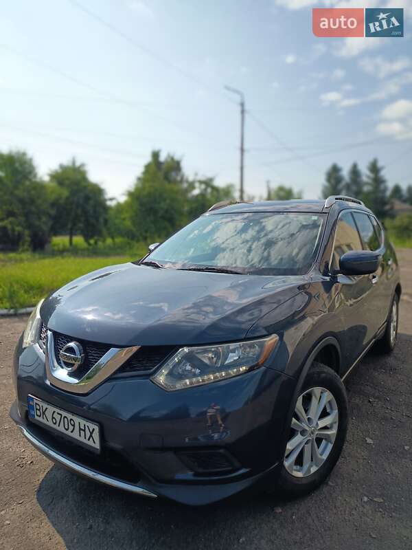Позашляховик / Кросовер Nissan Rogue 2015 в Рівному