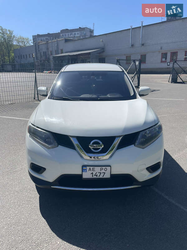 Внедорожник / Кроссовер Nissan Rogue 2015 в Днепре