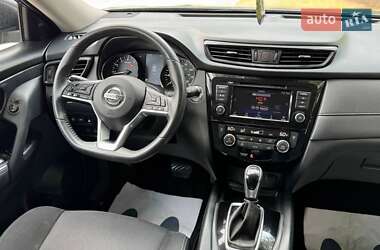 Внедорожник / Кроссовер Nissan Rogue 2019 в 