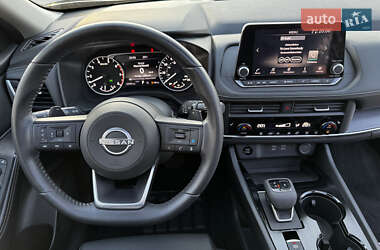 Внедорожник / Кроссовер Nissan Rogue 2024 в 