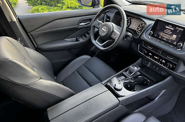 Внедорожник / Кроссовер Nissan Rogue 2024 в 