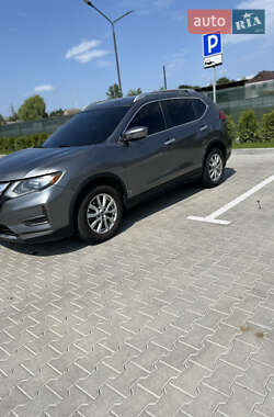 Внедорожник / Кроссовер Nissan Rogue 2016 в Виннице