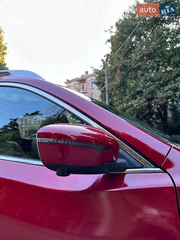 Внедорожник / Кроссовер Nissan Rogue 2017 в Одессе