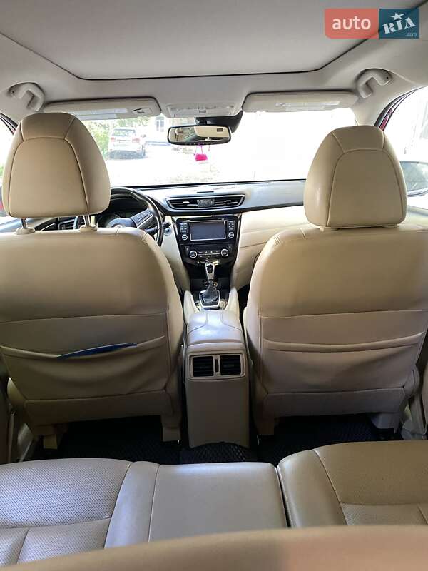 Внедорожник / Кроссовер Nissan Rogue 2017 в Одессе