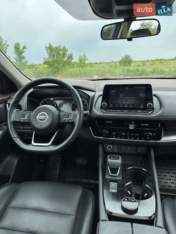 Позашляховик / Кросовер Nissan Rogue 2021 в Білогородці