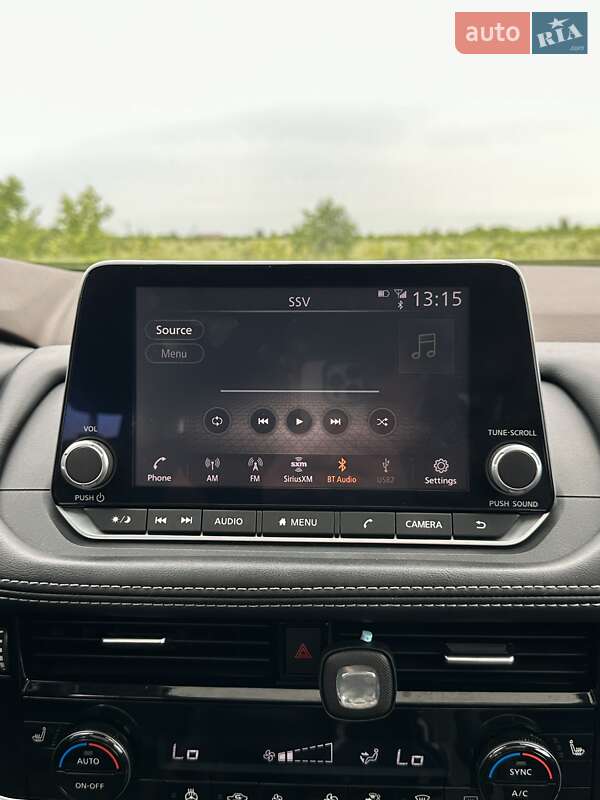 Позашляховик / Кросовер Nissan Rogue 2021 в Білогородці