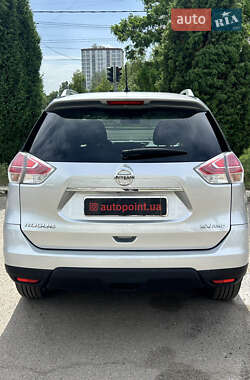 Внедорожник / Кроссовер Nissan Rogue 2015 в 