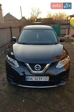 Позашляховик / Кросовер Nissan Rogue 2015 в Харкові