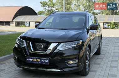 Внедорожник / Кроссовер Nissan Rogue 2017 в Днепре