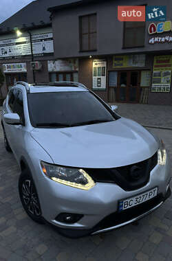 Позашляховик / Кросовер Nissan Rogue 2014 в Золочеві