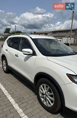 Внедорожник / Кроссовер Nissan Rogue 2018 в Киеве