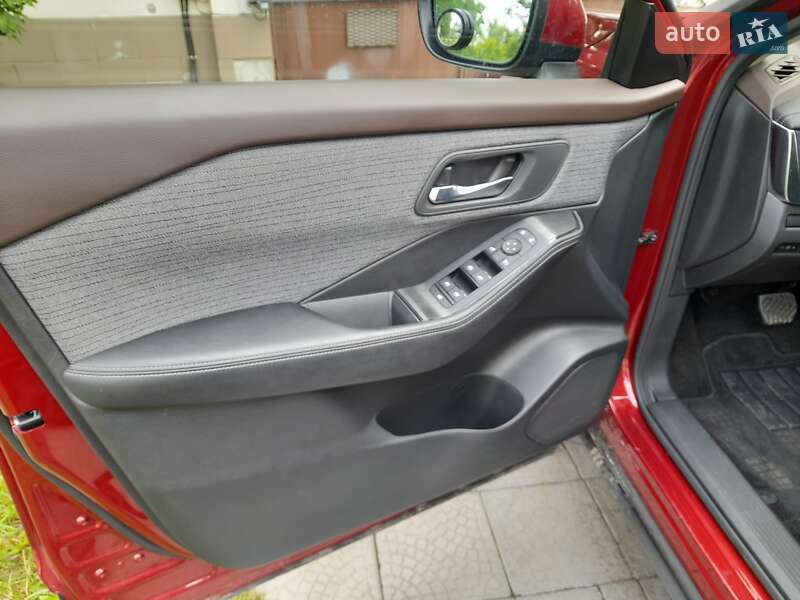 Позашляховик / Кросовер Nissan Rogue 2022 в Чернігові