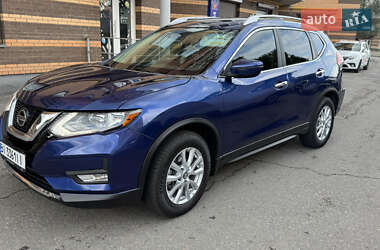 Позашляховик / Кросовер Nissan Rogue 2019 в Полтаві