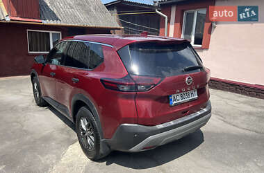 Внедорожник / Кроссовер Nissan Rogue 2021 в 
