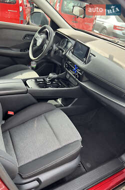 Внедорожник / Кроссовер Nissan Rogue 2021 в 