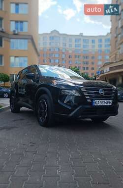 Внедорожник / Кроссовер Nissan Rogue 2024 в 