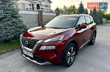 Позашляховик / Кросовер Nissan Rogue 2023 в Києві