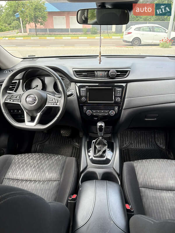 Позашляховик / Кросовер Nissan Rogue 2019 в Києві