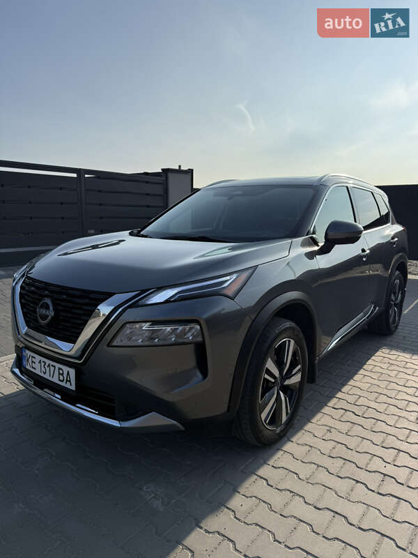 Внедорожник / Кроссовер Nissan Rogue 2023 в Днепре
