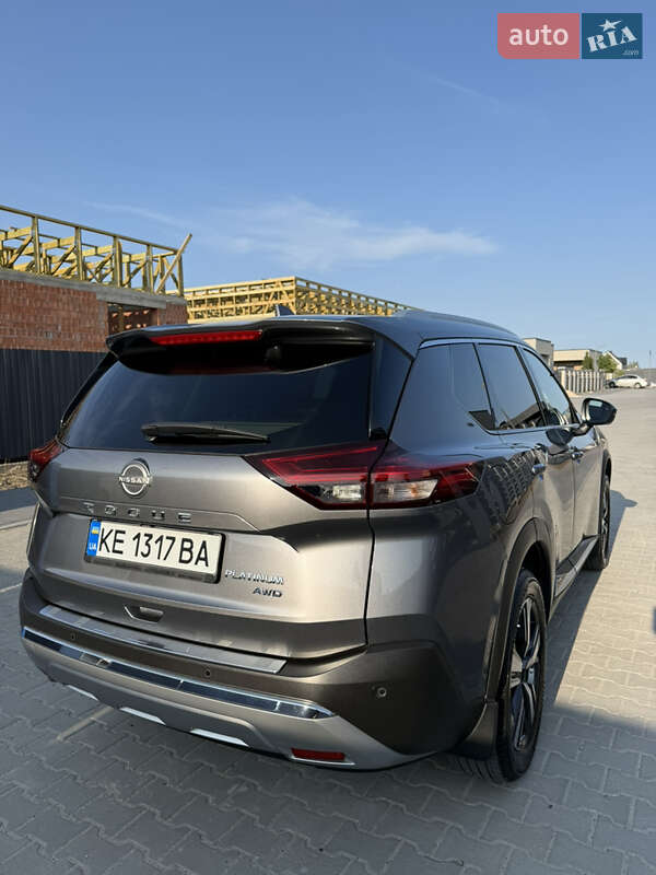 Внедорожник / Кроссовер Nissan Rogue 2023 в Днепре