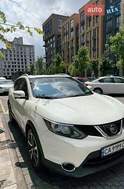 Позашляховик / Кросовер Nissan Rogue 2018 в Києві